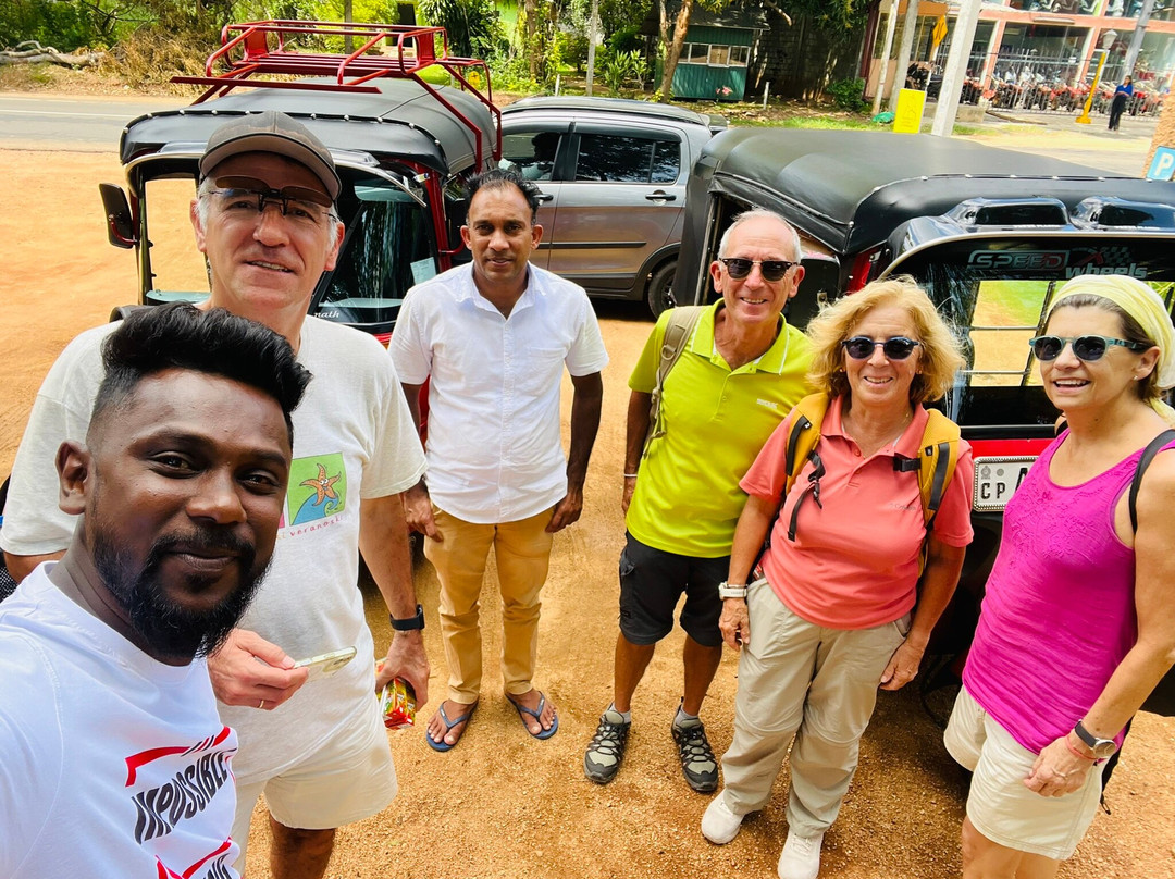 Dambulla Tuk Tuk Saman Travels-丹布拉必去景点