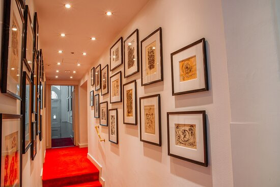 安博萨德酒店主图