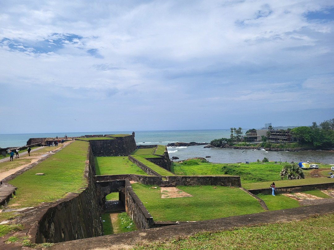 Holy India Travels Pvt Ltd-加兹阿巴德必去景点