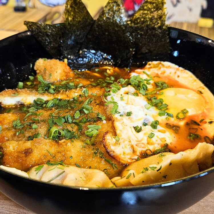 Kuro nikkei street food