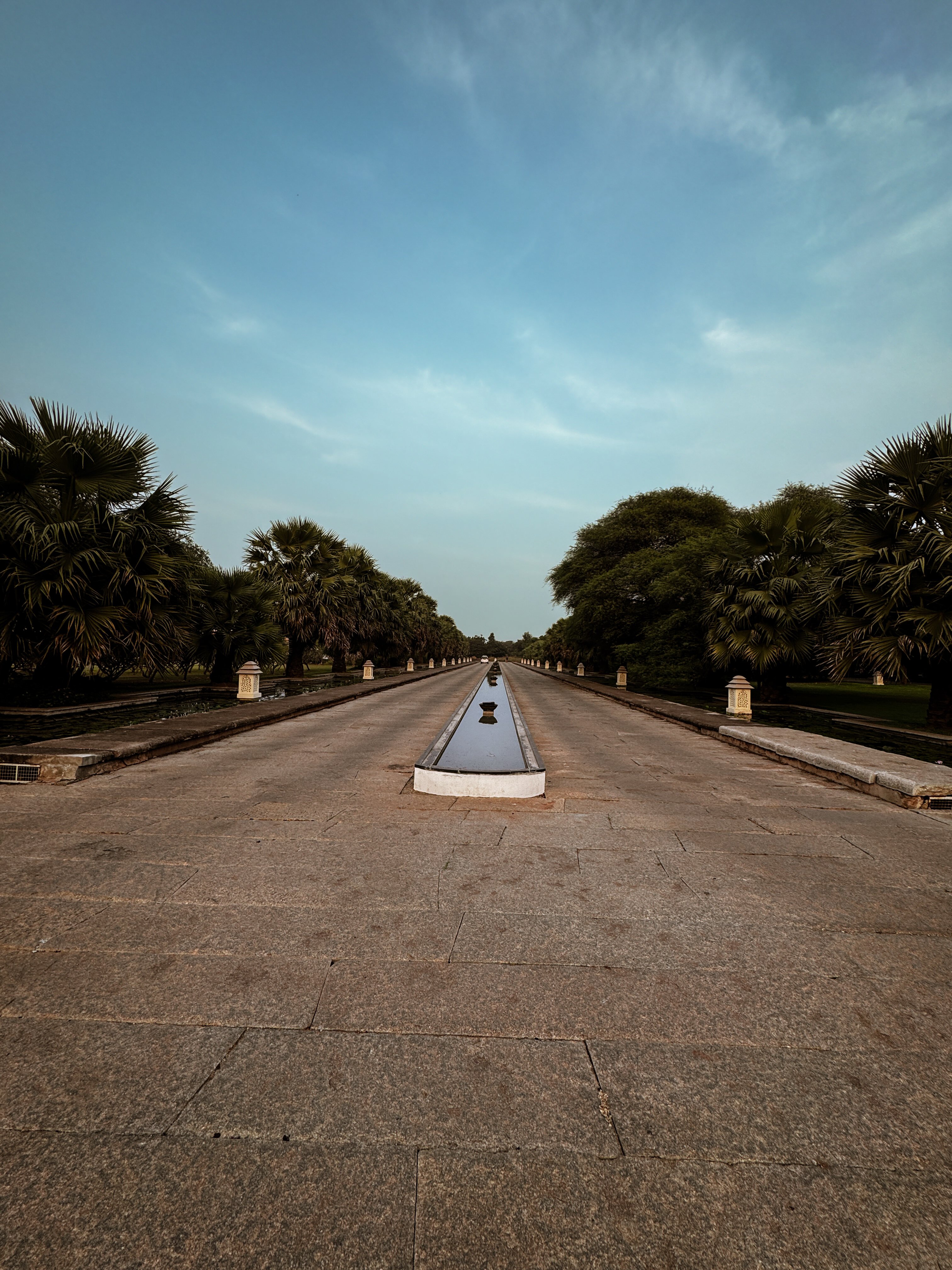 Evolve Back, Hampi-官方