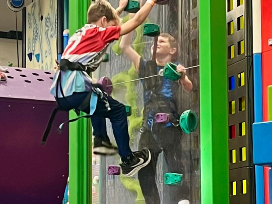 Clip 'n Climb Cambridge-剑桥必去景点