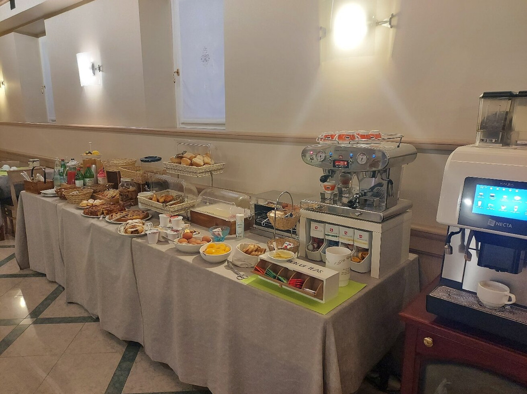 Hotel Centrale San Pellegrino Terme主图