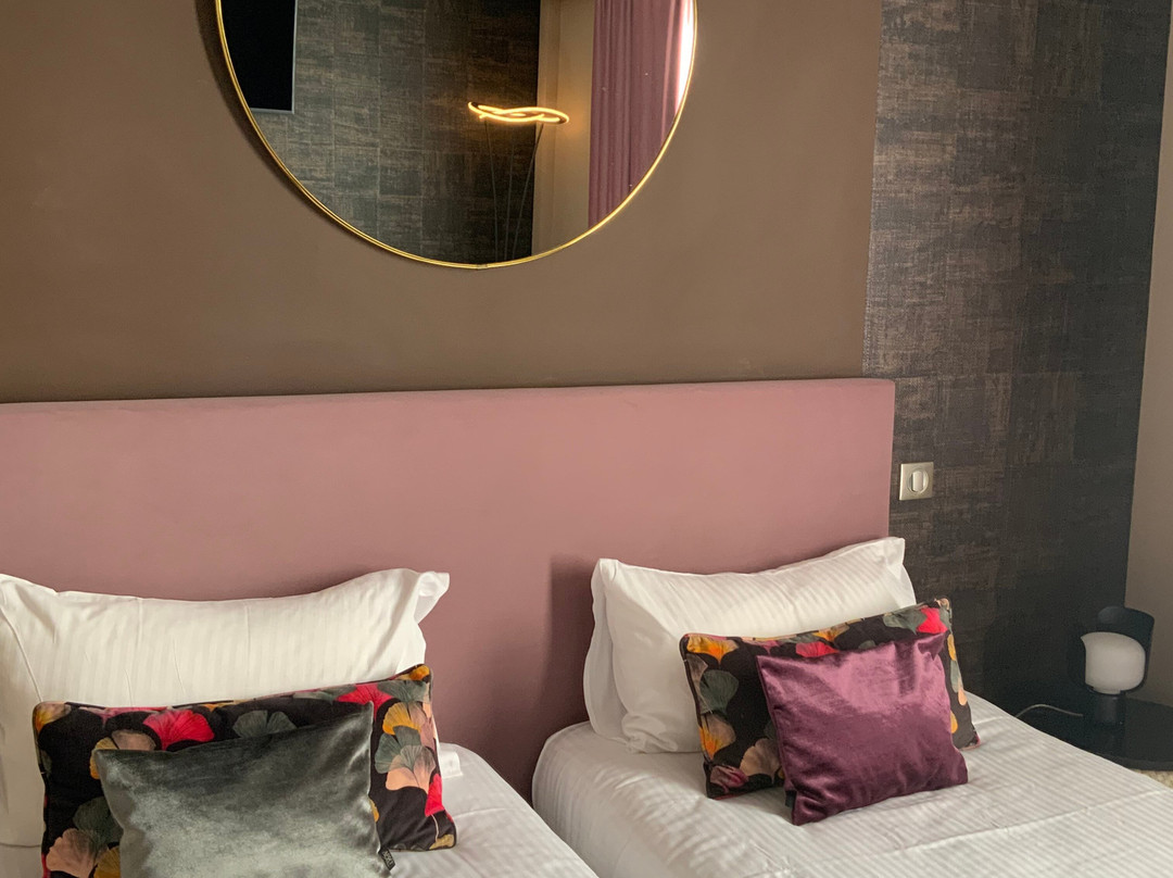 Le Renaissance主图