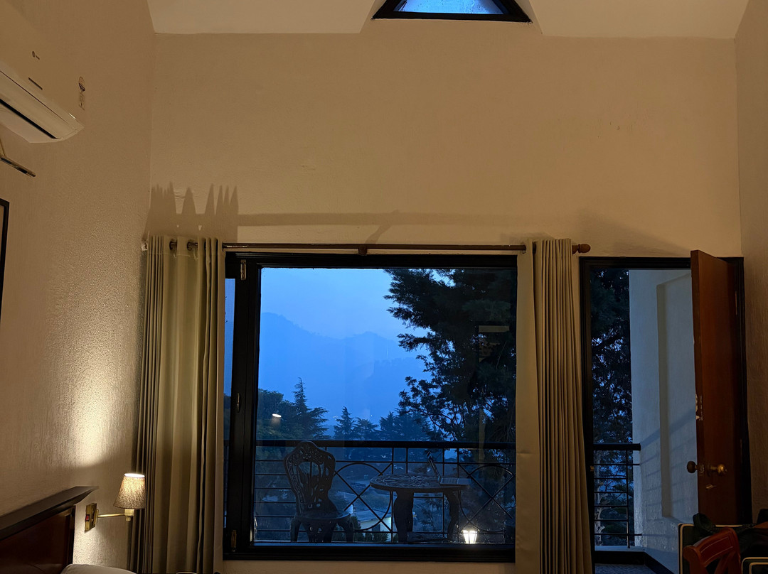 8fold-pinecrest By Larisa, Bhimtal主图