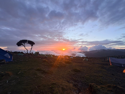 Kili Quests-莫西必去景点