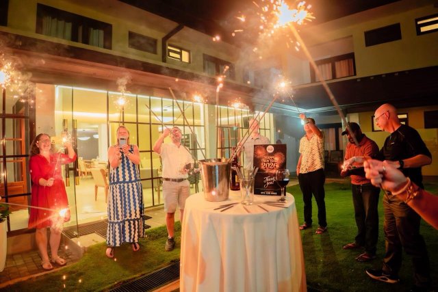 拉加拉塔酒店-官方