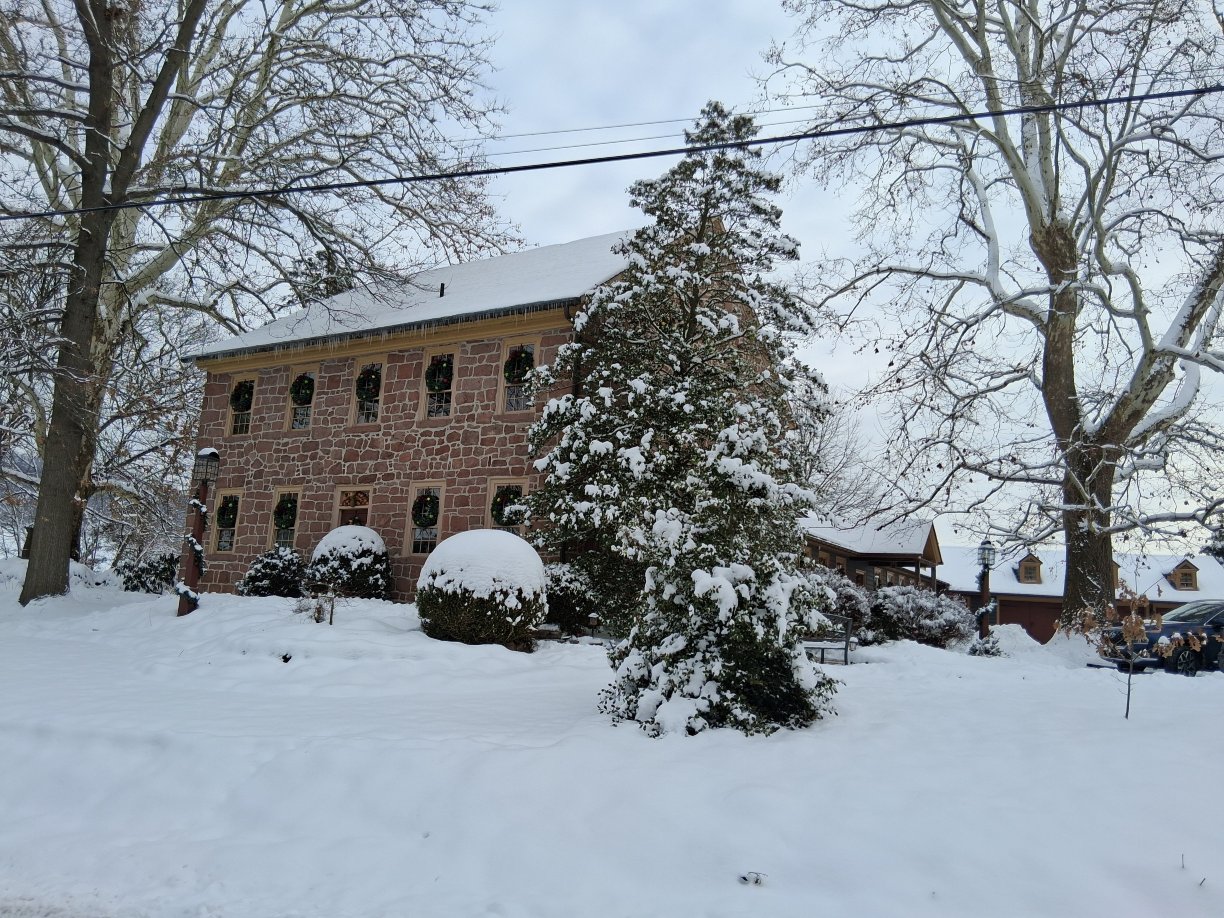 Brownstone Colonial Inn-官方