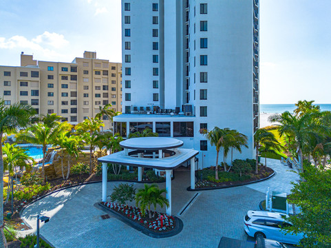 Pointe Estero Resort