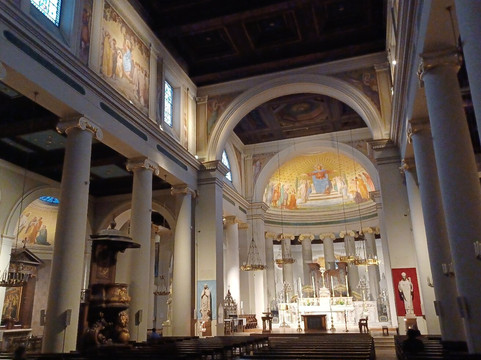 Eglise Saint-Germain-圣日尔曼莱昂必去景点