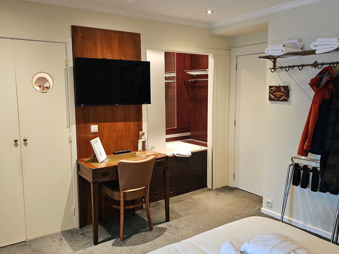 浴场及健康酒店主图