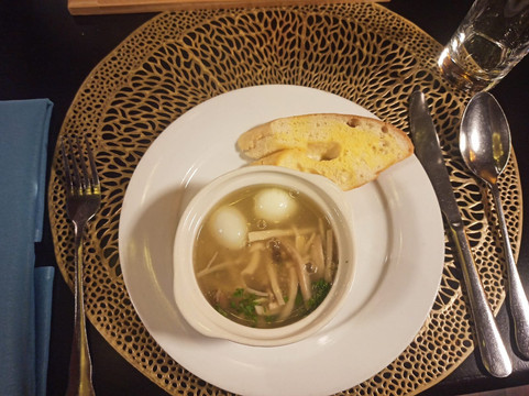 Hera Cruises Ha Long Bay-河内必去景点