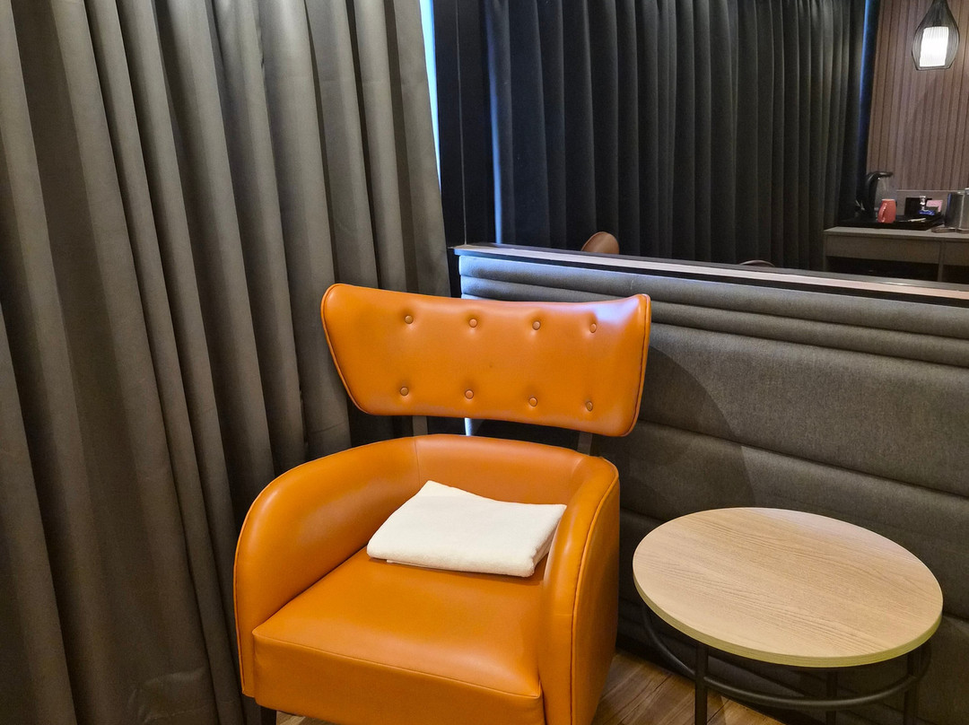 Lemon Tree Premier Malad Mumbai主图