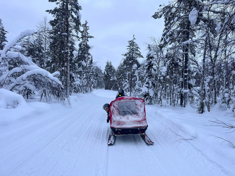 Tokka Snowmobile Safaris & Rentals-Sirkka必去景点