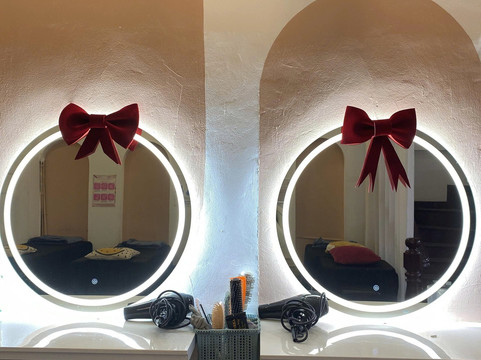 Diory NailsLab-Cau Giay必去景点