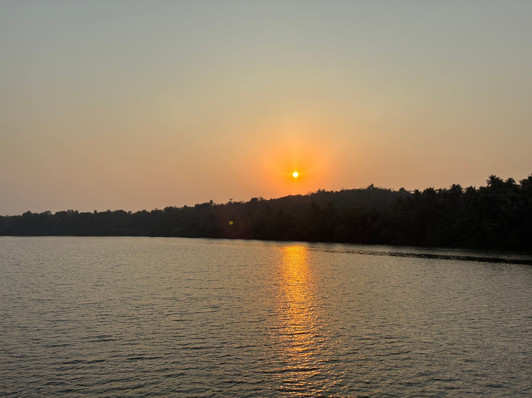 John's Boat Tours - Day Tours-坎多林必去景点