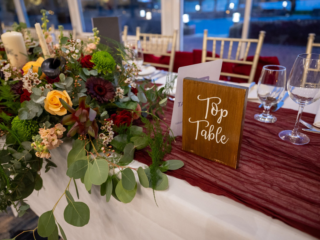 丁格尔斯格尔林酒店主图