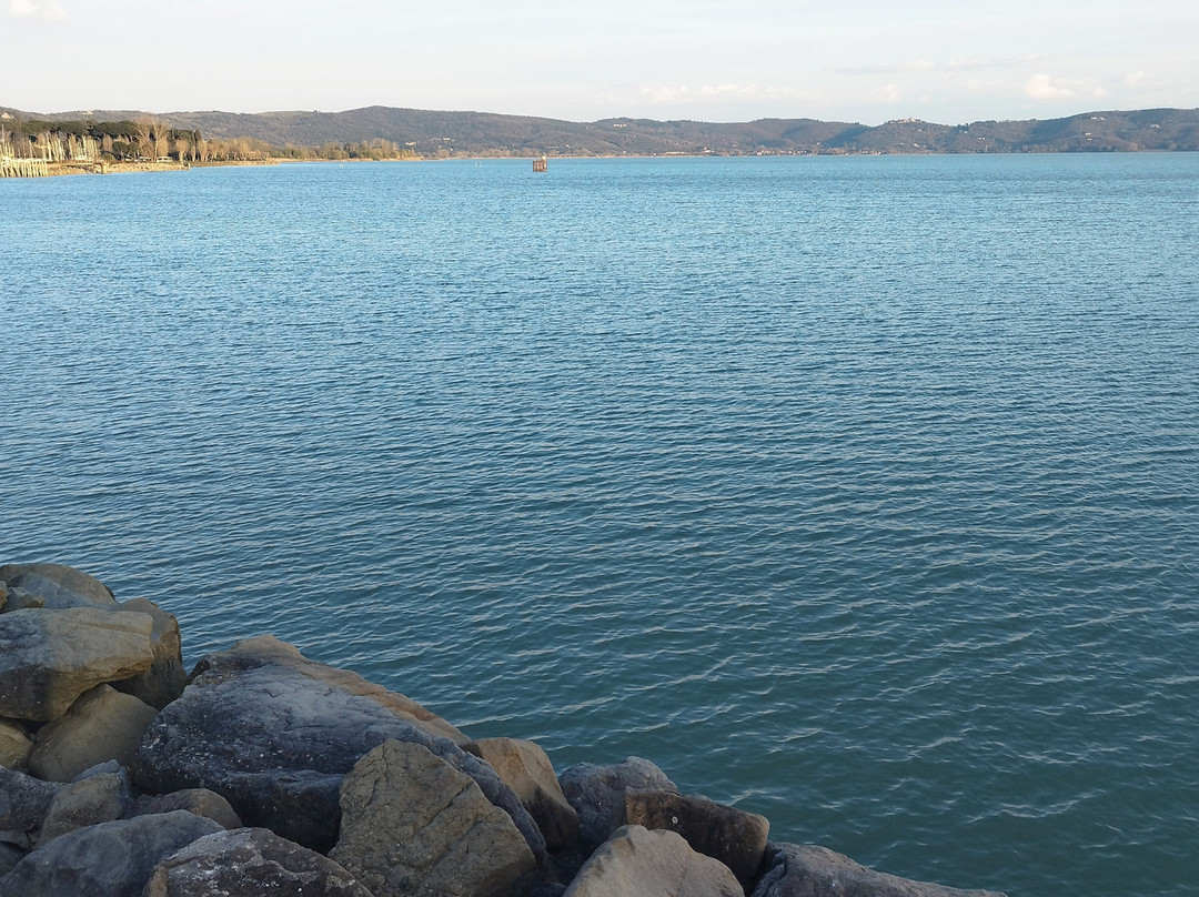 Passeggiata Lungolago-Passignano sul Trasimeno必去景点