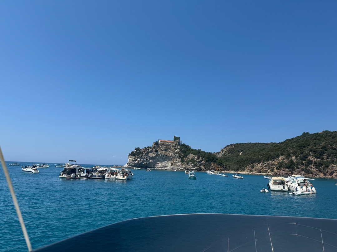 Spiaggia delle Rocchette-佩斯卡亚堡必去景点