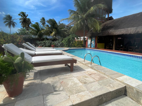 彼西嘉罗旅馆主图