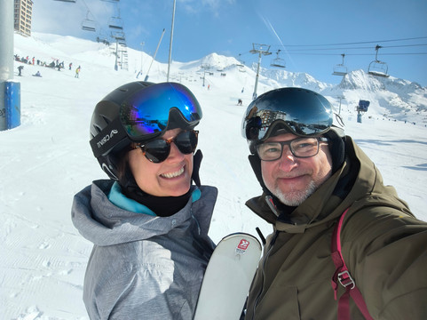 加泰罗尼亚滑雪酒店主图