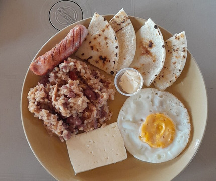 Restaurante-bar Mama Lira主图