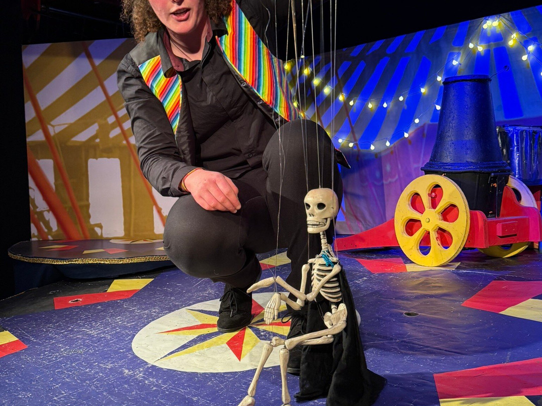Upfront Puppet Theatre-彭里斯必去景点
