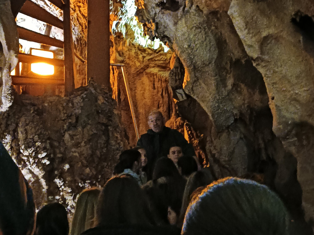 Cave of Agios Georgios-Kilkis必去景点