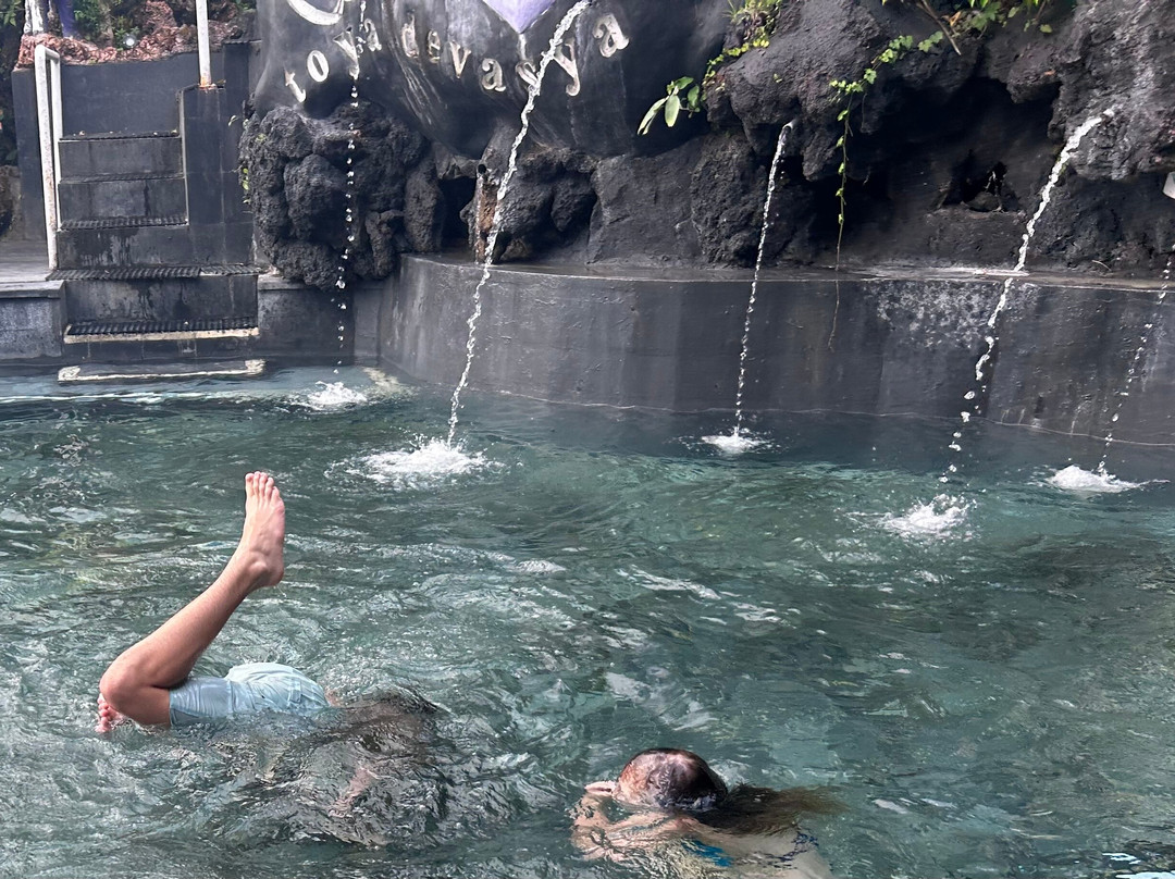 Toya Devasya Hot Spring-托亚班卡必去景点