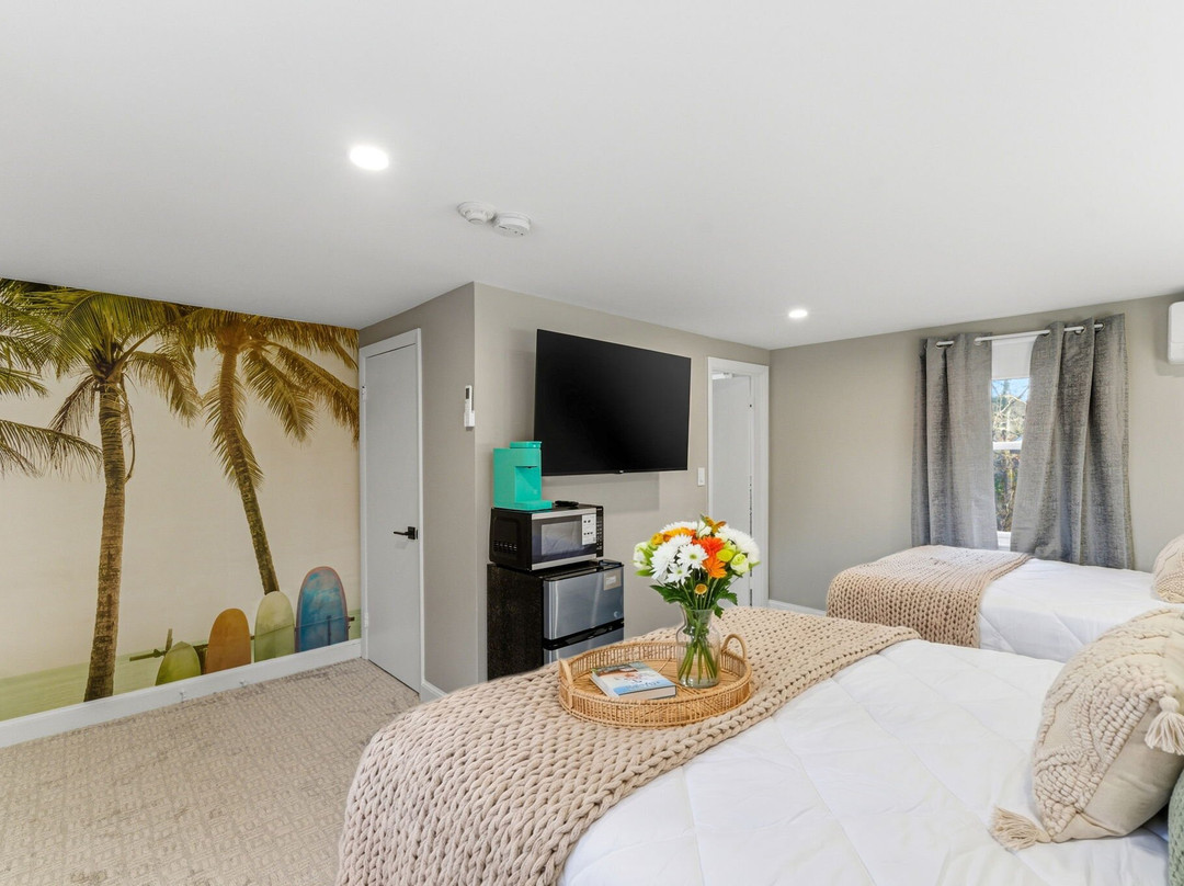Dennis Port Surf Club Boutique Hotel