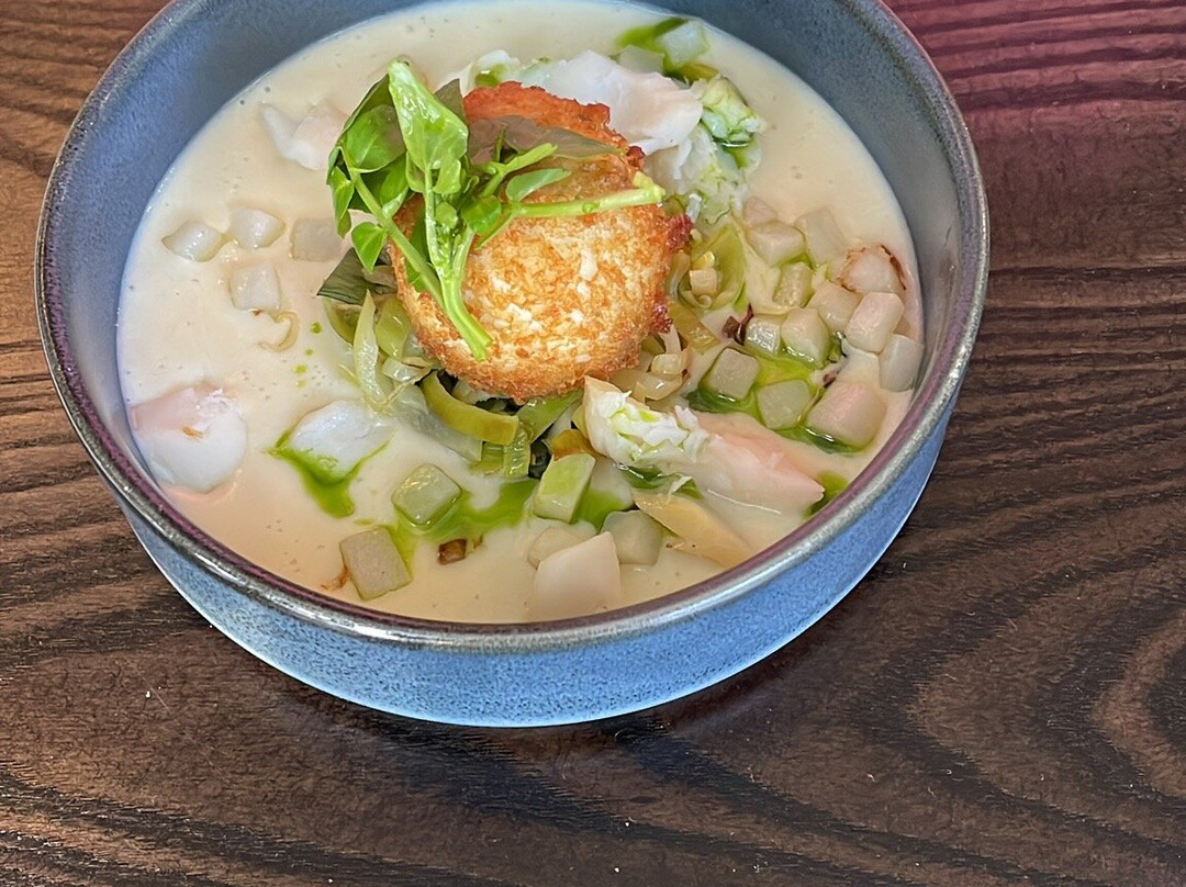 牟特酒店主图