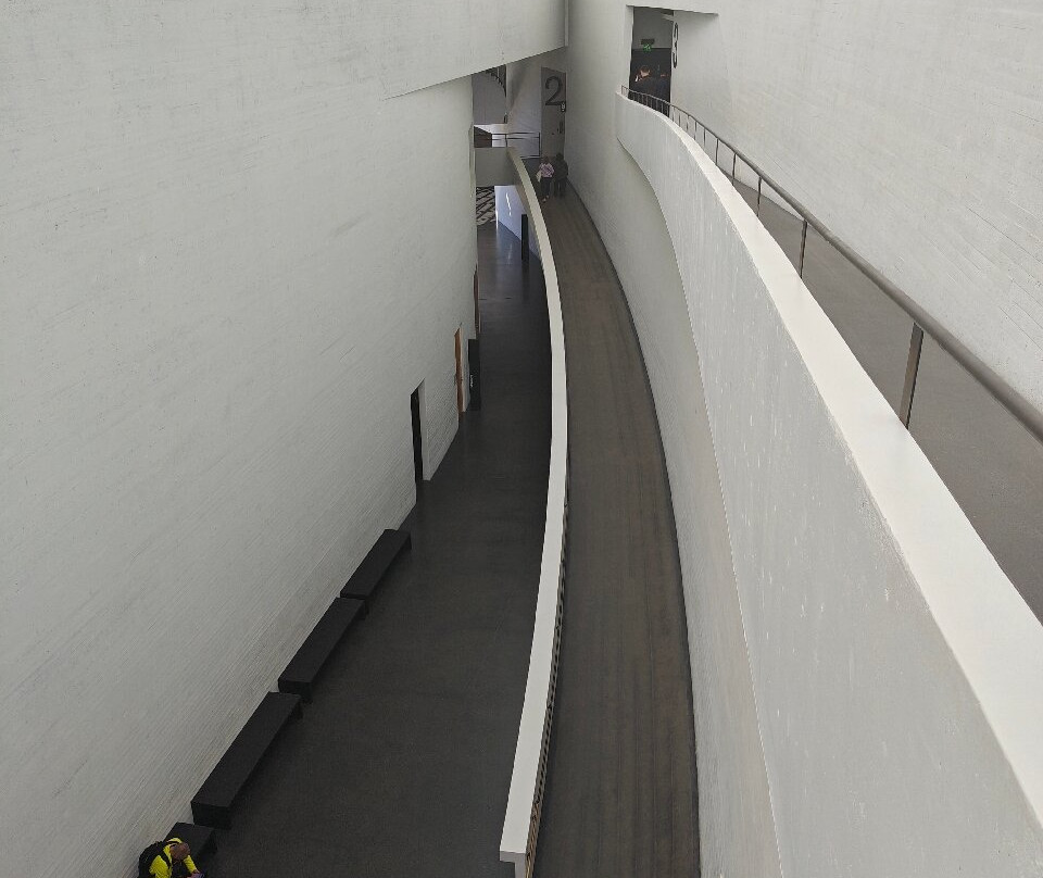 奇亚斯玛当代艺术博物馆 (Nykytaiteen Museo)-赫尔辛基必去景点
