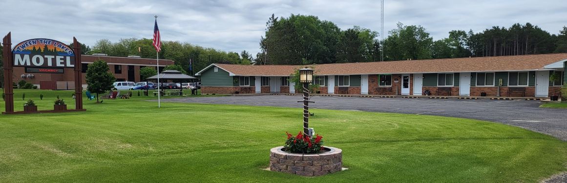'tween The Lakes Motel-旅行者