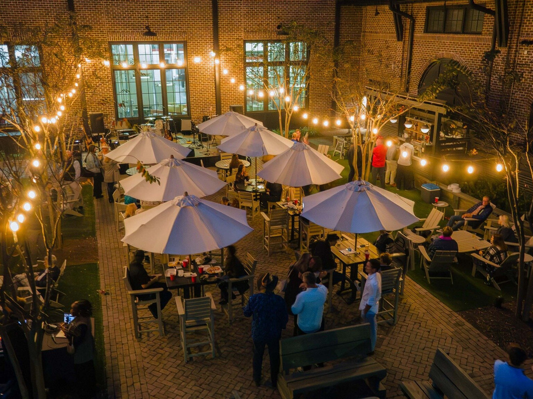 Burnt Church Distillery-布拉夫顿必去景点
