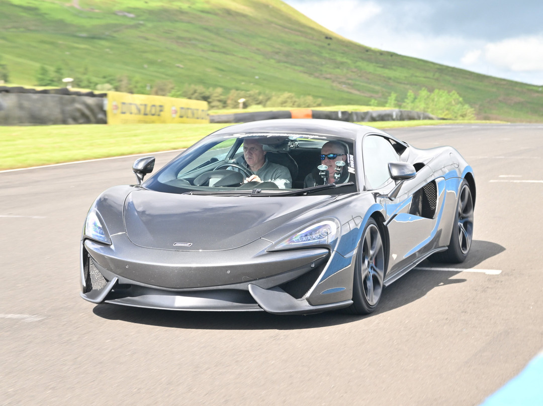 Supercar Experience Ingliston-爱丁堡必去景点