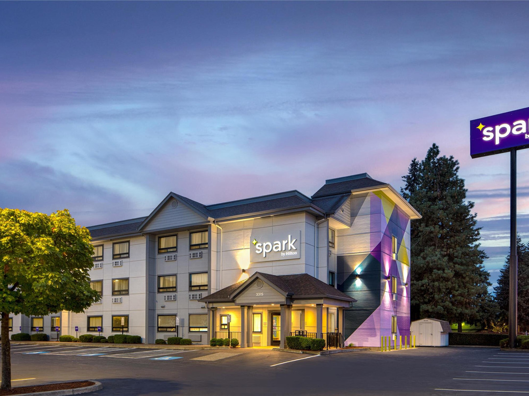 Spark by Hilton Springfield Eugene