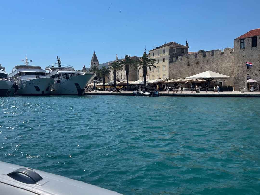 Kaštela Boat Tours-Kastel Kambelovac必去景点