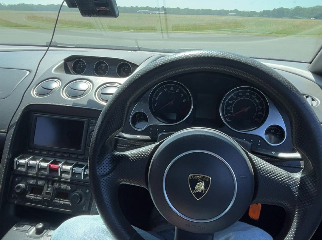 Everyman Driving Experiences-Hoton必去景点
