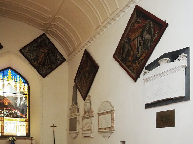 St Andrews Church, Redbourne