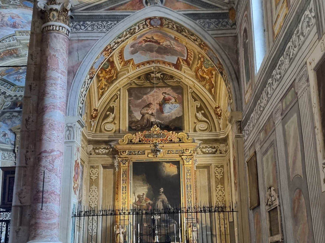 Basilica di Santa Maria in Valvendra-洛韦雷必去景点