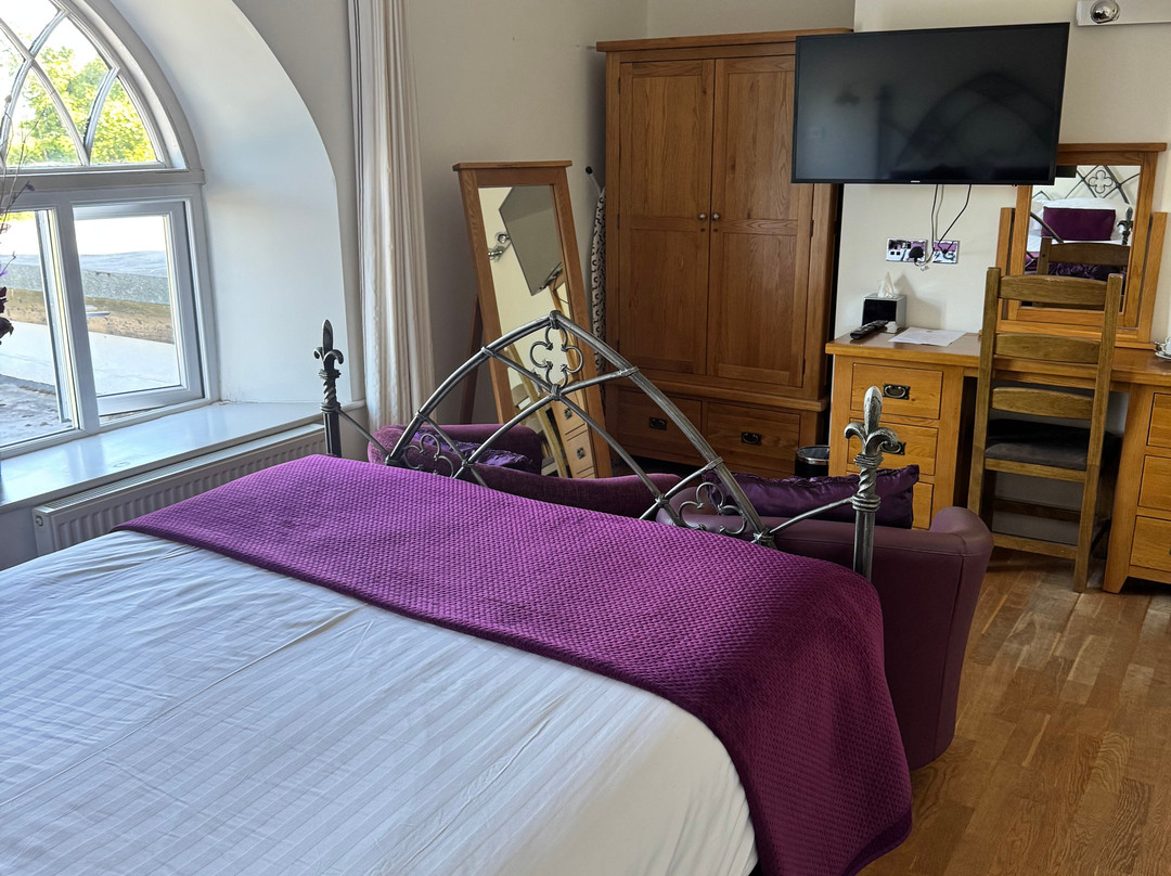 Tudor Lodge Bed & Breakfast主图