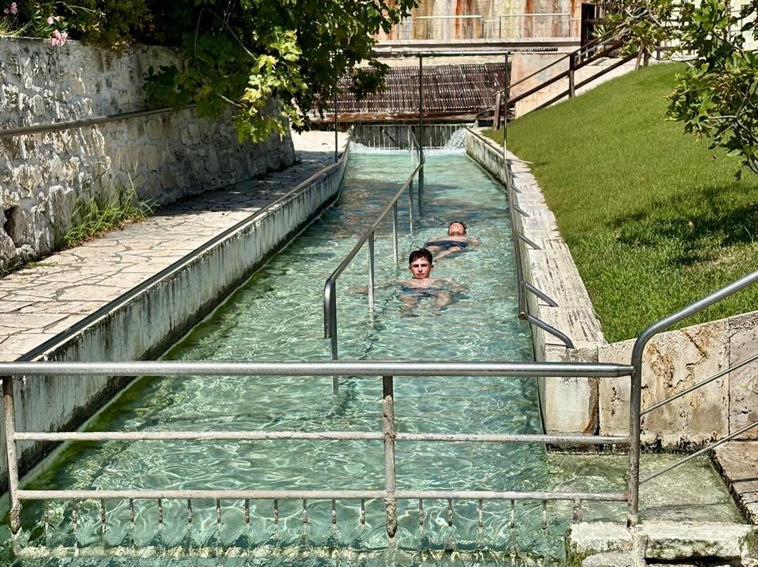 Terme di Saturnia-Saturnia必去景点