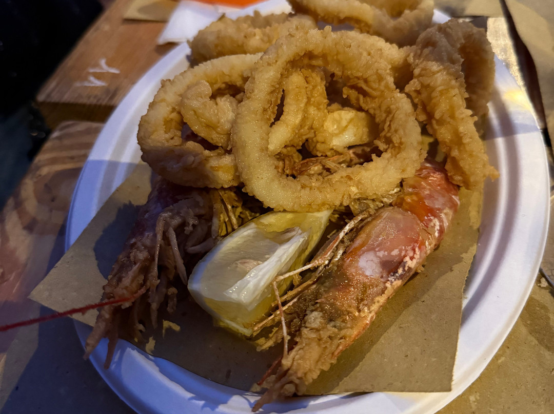 Mandilli De Sea