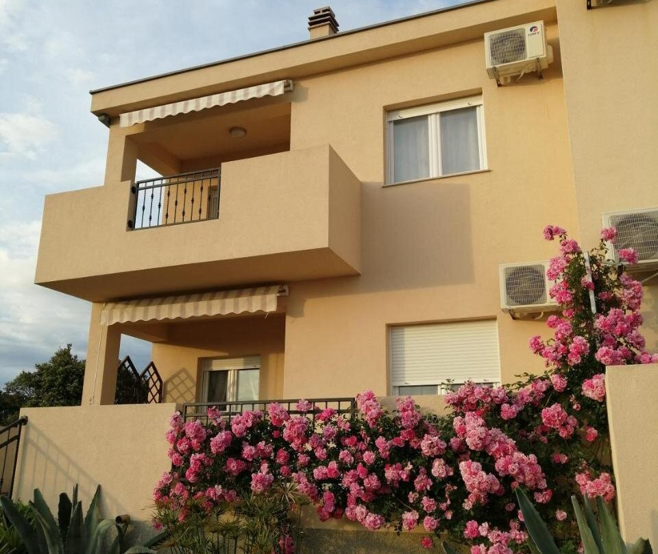 Apartments Karla I Ivano