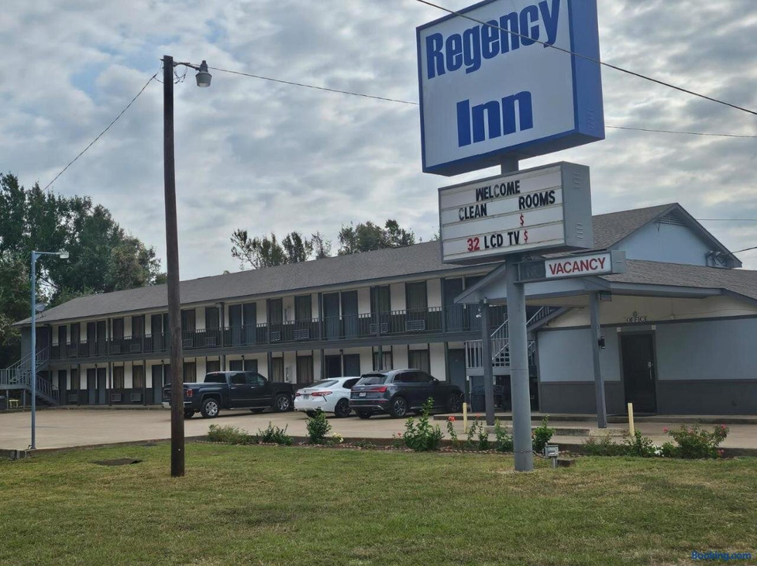 Regency Inn Jewett