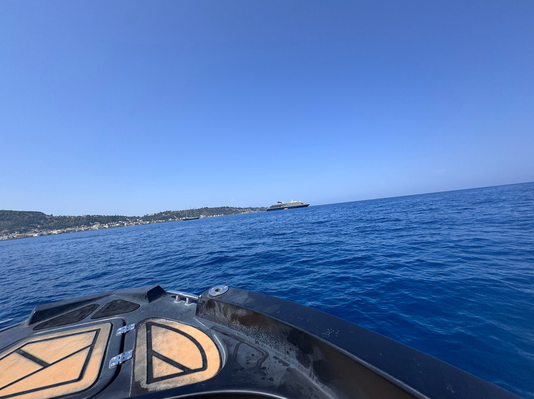 Seascape VIP cruises-提斯里菲必去景点