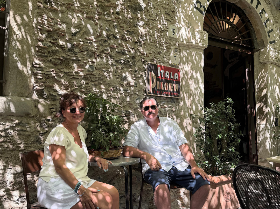 Bar Vitelli-Savoca必去景点