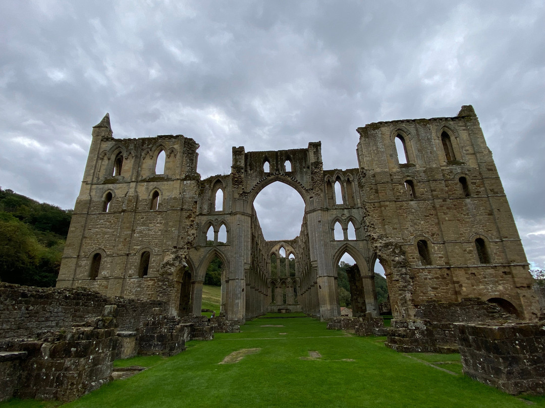 Rievaulx Abbey-赫尔姆斯利必去景点