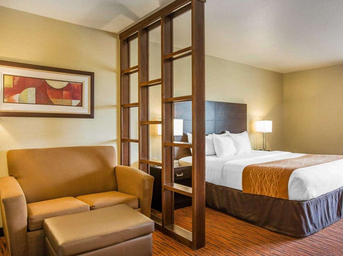 克洛维斯 - 弗雷斯诺舒适套房主图