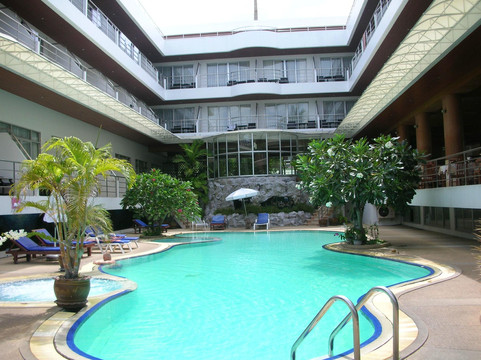 苏梅岛第一酒店主图